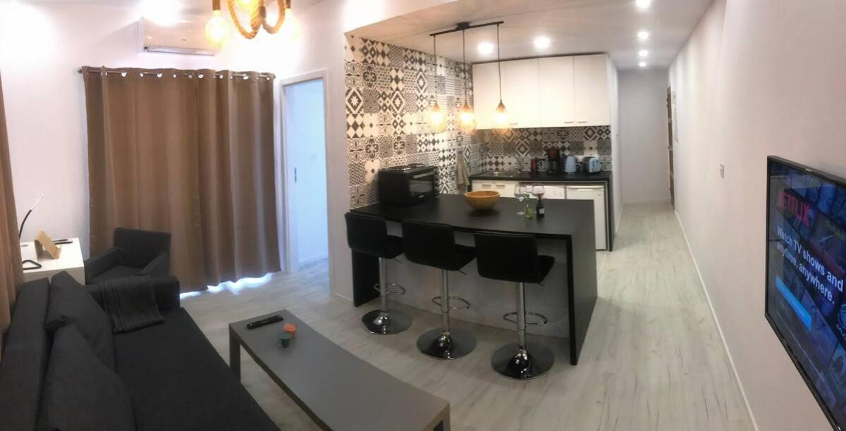 Papadavid Apartments Paphos Eksteriør bilde