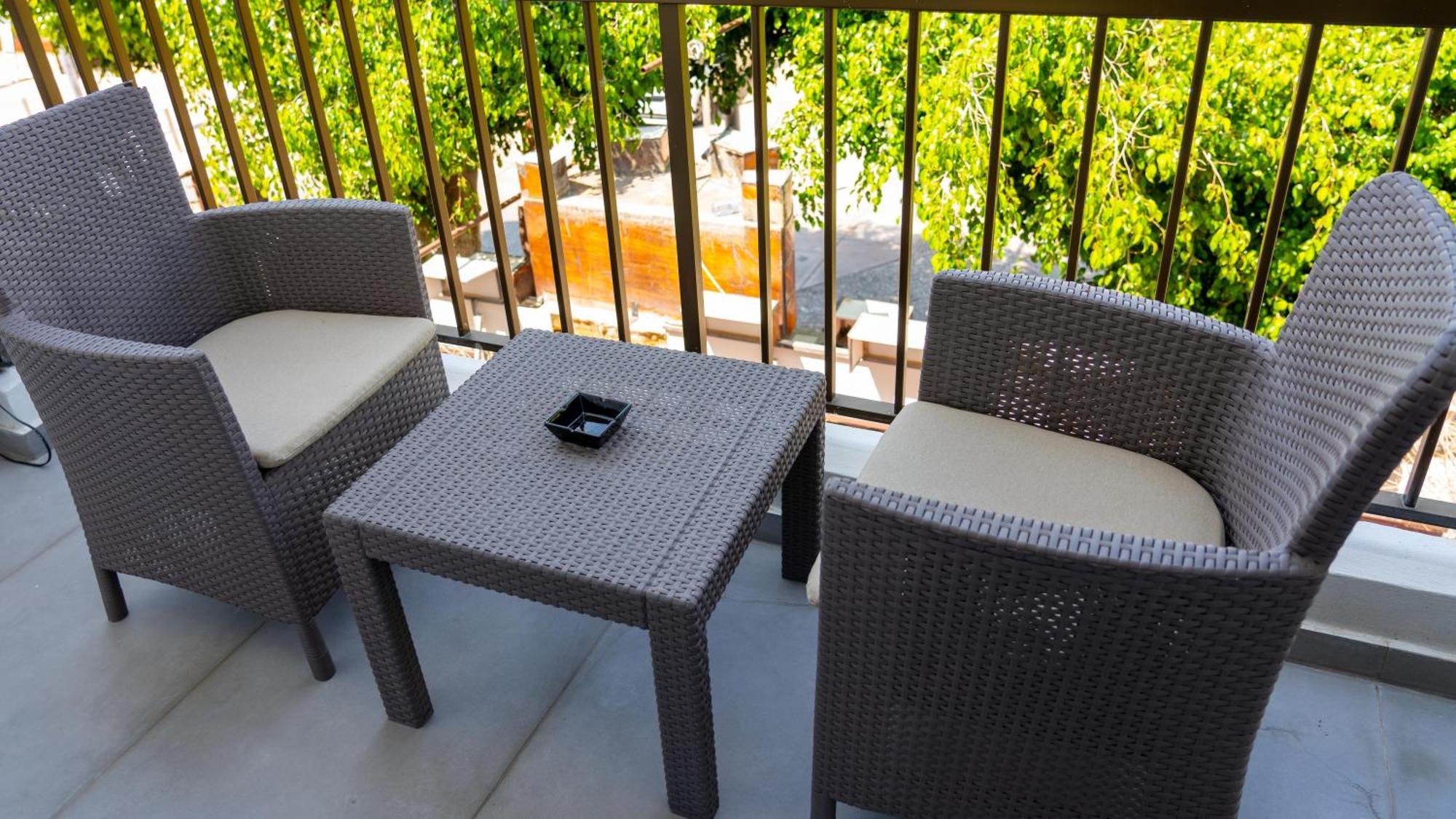 Papadavid Apartments Paphos Eksteriør bilde