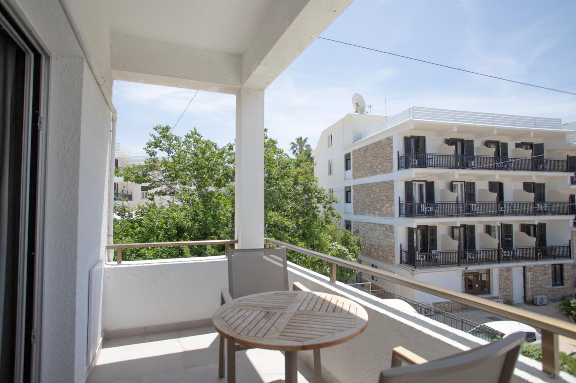 Papadavid Apartments Paphos Eksteriør bilde